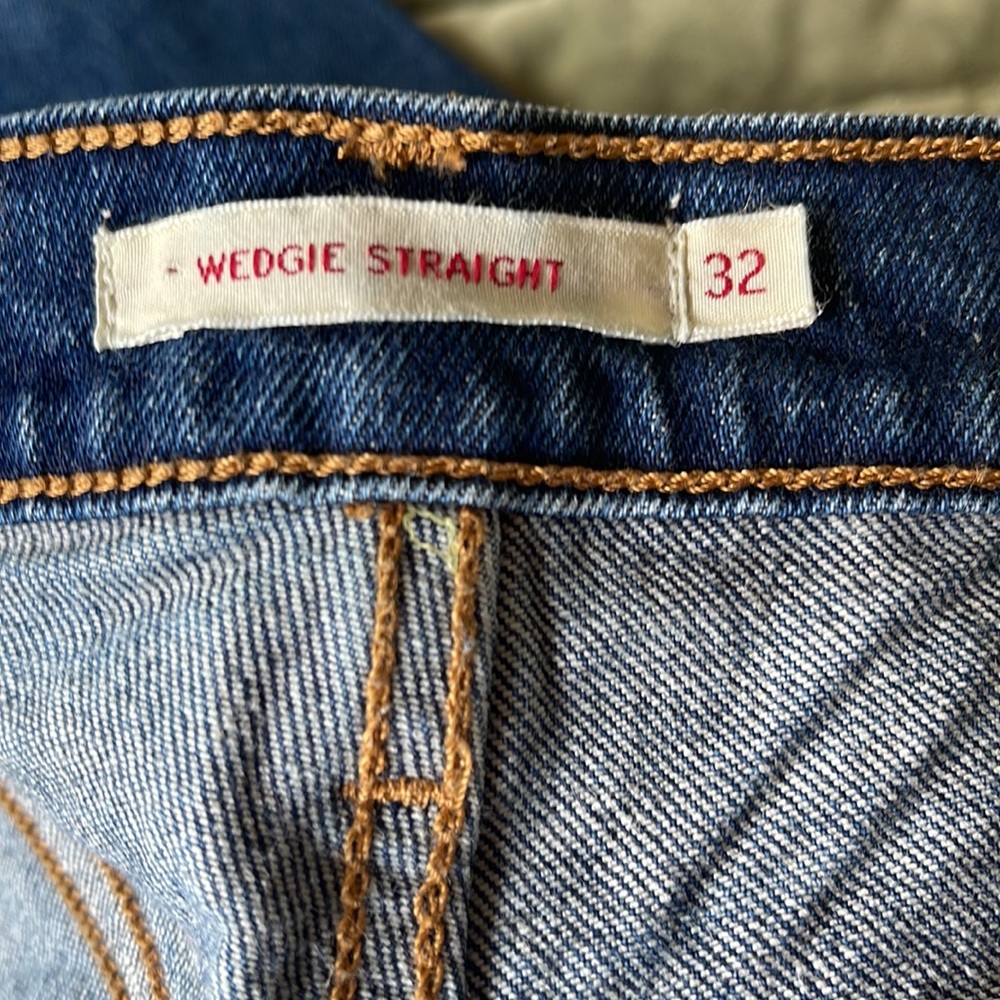 Levi’s Wedgie Straight Jeans - Picture 4 of 4